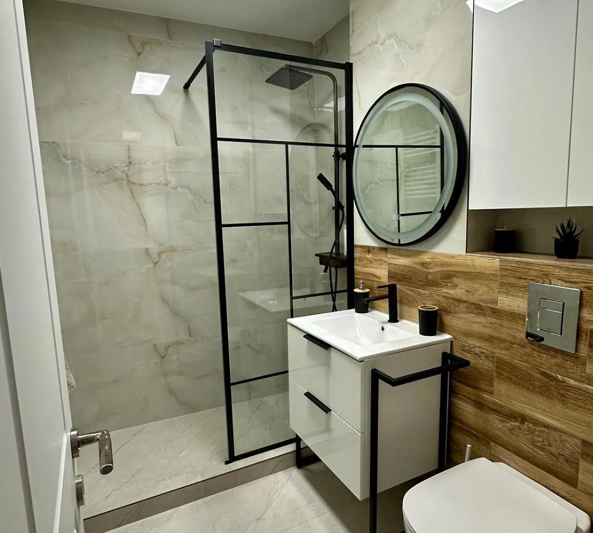 Tineretului Park Lake View Apartment Bucharest